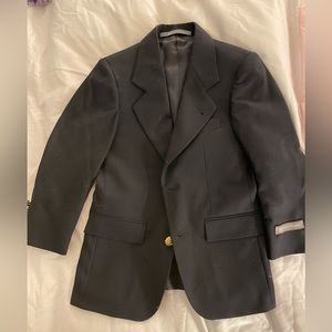Brand new w/tags Hickey Freeman navy blue blazer for boys. Size 4